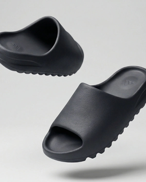 Yeezy Slide Dark Onyx